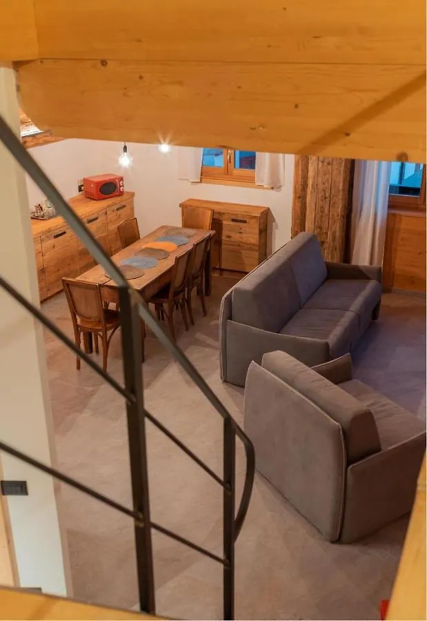 Pista Stelvio Loft Lumiere Apartment Bormio 0*,  Italy