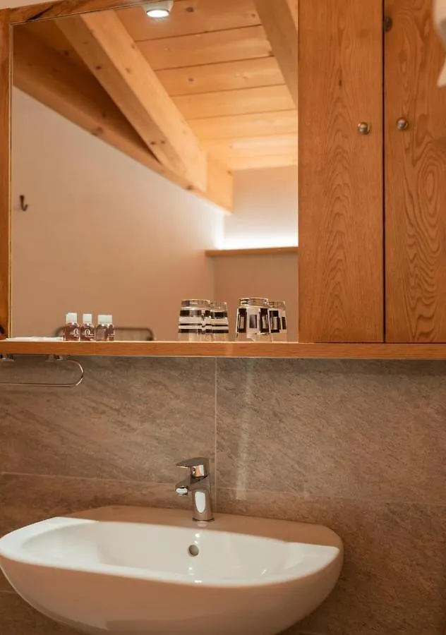 Pista Stelvio Loft Lumiere Apartment Bormio